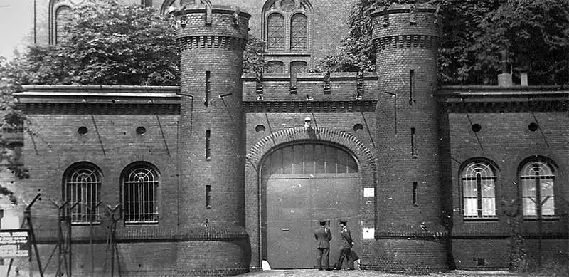 Spandau Prison In West Berlin MegaMilitary Military History   Spandau Prison In West Berlin 76 1550375240.webp